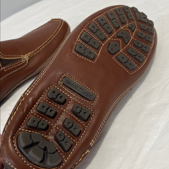 Minnetonka Men’s size 11.5 Brown Leather Loafers Driving Moccasins NEW main image 12